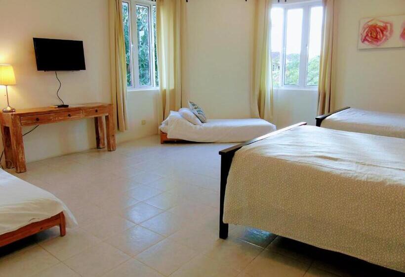 اتاق لوکس خانوادگی, Rumah Putih Near Klia & Xiamen University