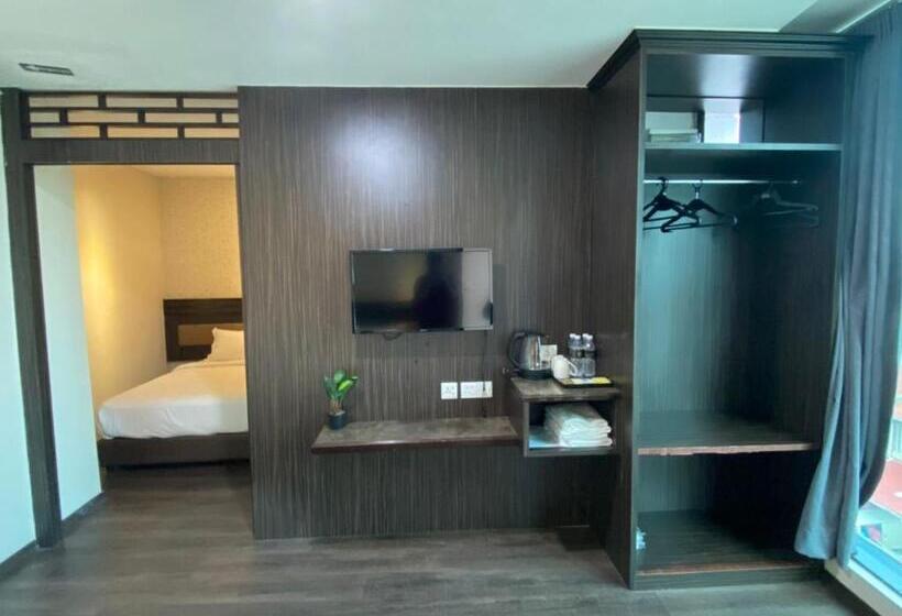 Семейный Номер, Apple Hotel Penang