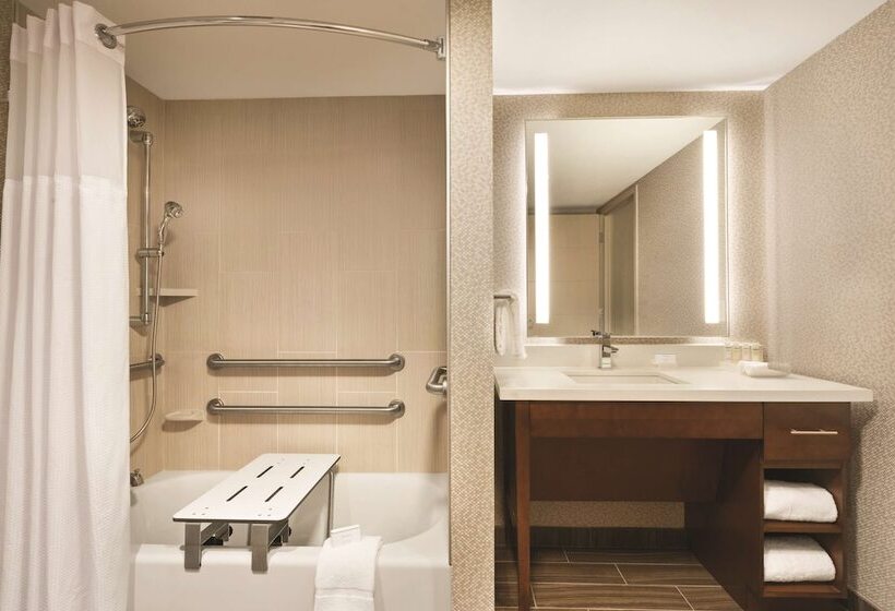 适合残疾人士使用的套间, Homewood Suites By Hilton Washington Dc Capitolnavy Yard