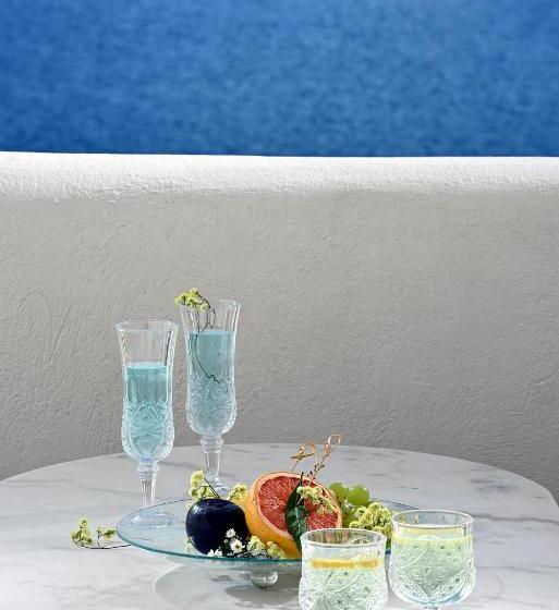 Люкс Deluxe Вид на Море, Amelie Suites