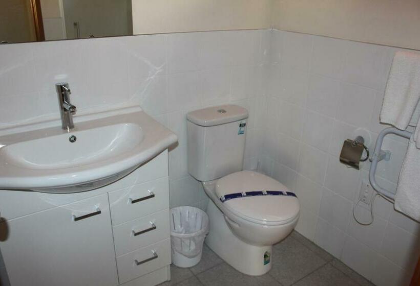 کلبه ییلاقی, Bucklands Beach Waterfront Motel