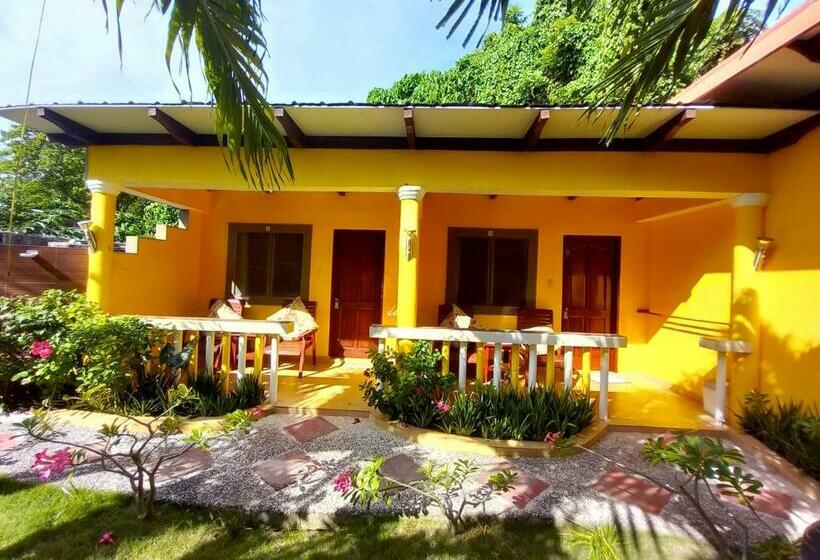 디럭스 룸, Malapascua Garden Resort