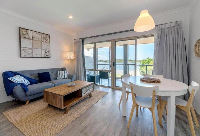 Номер Премиум, Moby Dick Waterfront Resort Motel
