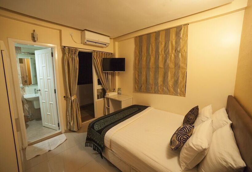 اتاق لوکس با چشم‌انداز شهر, City Grand Guest House