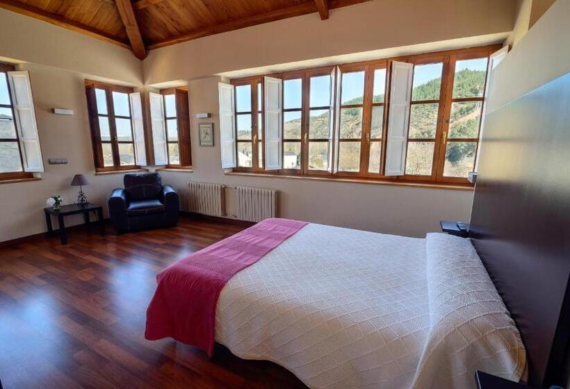 Люкс, Hostal El Palacio