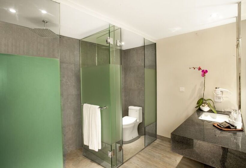 سوییت جونیور, Daun Bali Seminyak