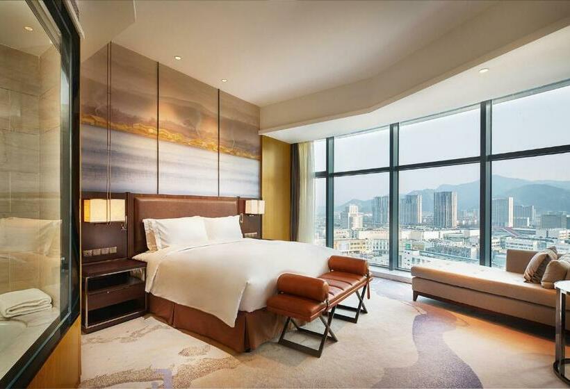 Президентский Люкс, Doubletree By Hilton Ningbo Beilun
