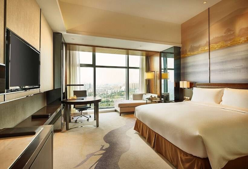 Номер Deluxe Вид на Сад, Doubletree By Hilton Ningbo Beilun