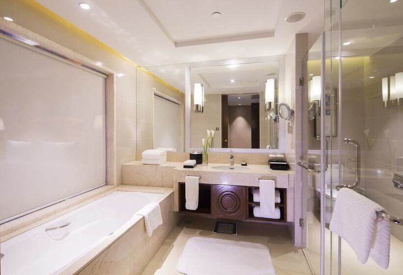 Президентский Люкс, Doubletree By Hilton Ningbo Beilun