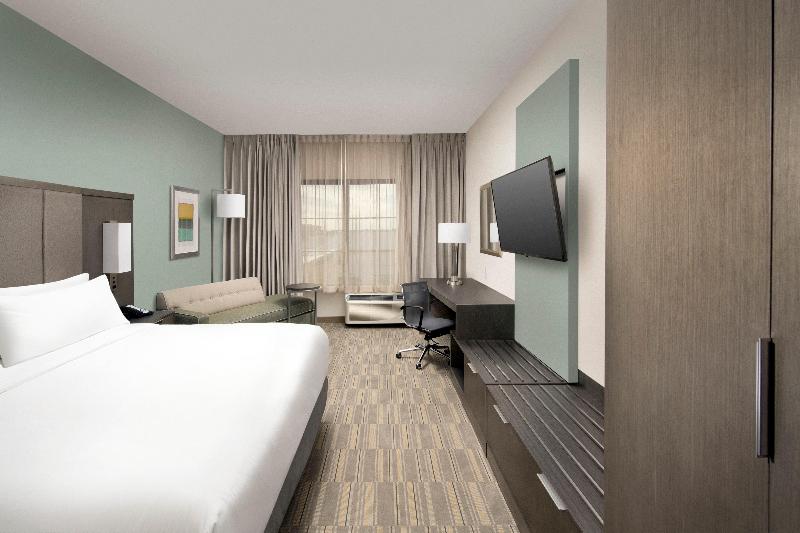 Президентский Люкс, Holiday Inn Express Pensacola Downtown, An Ihg