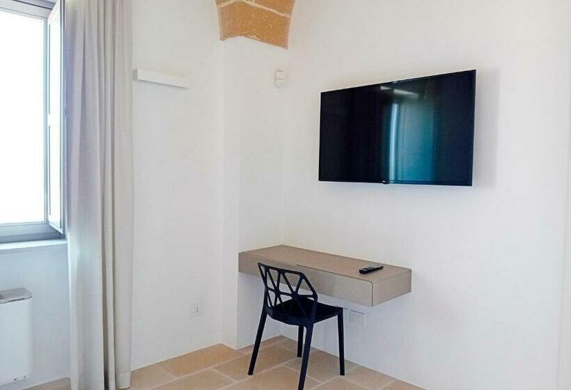 带按摩浴盆的套房, Torre Assunta Masseria
