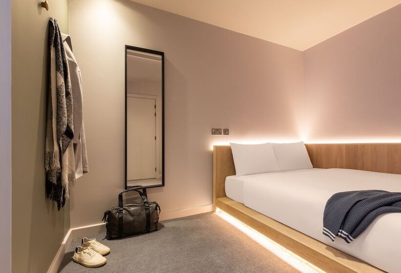 Номер Стандарт, Zedwell Greenwich
