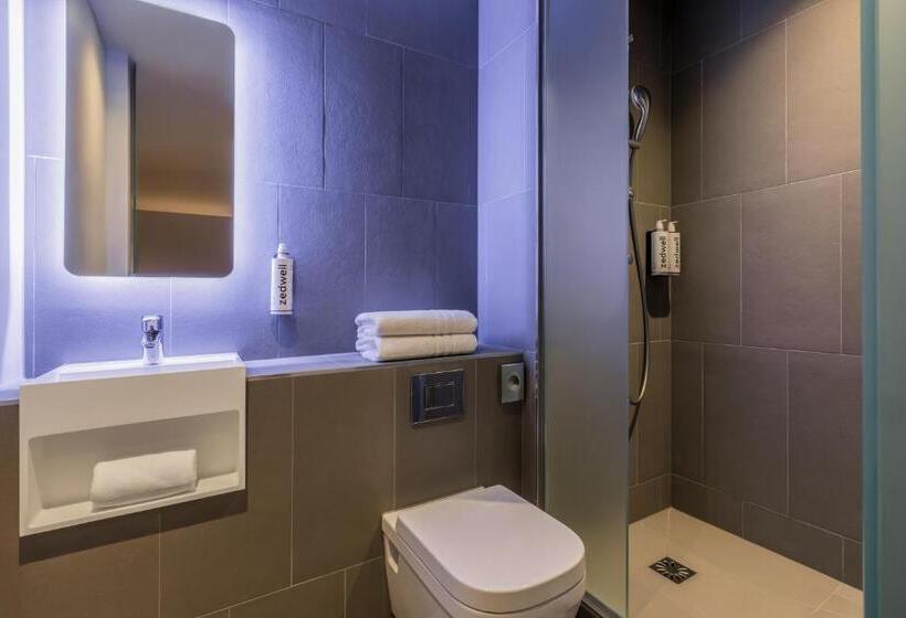 Номер Стандарт, Zedwell Greenwich