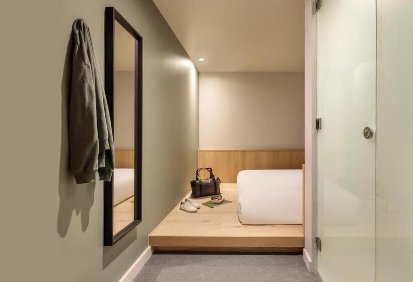 Номер Стандарт, Zedwell Greenwich