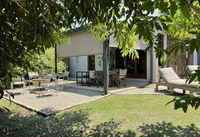 Люкс Семейный 2 Спальни, Kambaku River Lodge