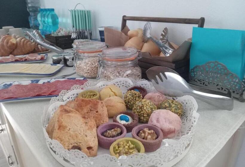 Семейный Номер, B&b Luchia