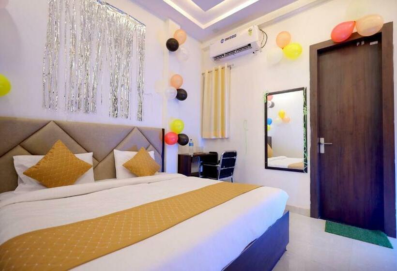 Deluxe Room, Fabhotel Vishal Palace