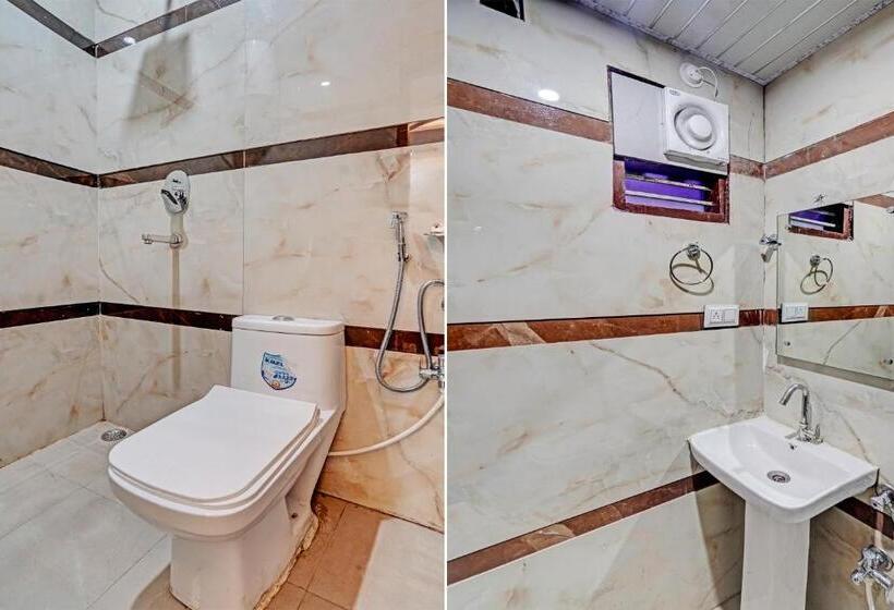 Triple Classic Room, Fabhotel Vishal Palace