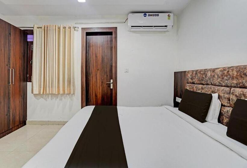 Трехместный Номер Классика, Fabhotel Vishal Palace