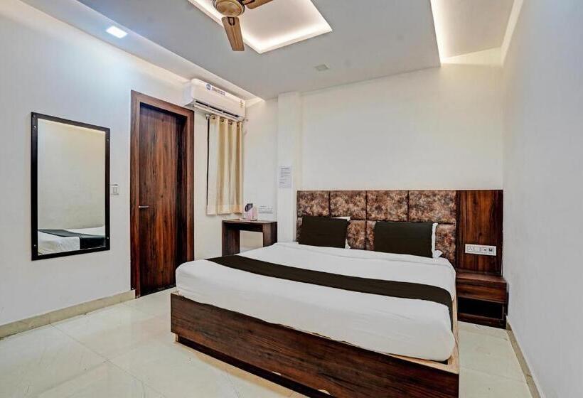 Трехместный Номер Классика, Fabhotel Vishal Palace