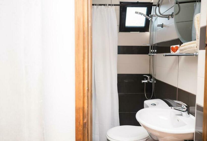 اتاق استاندارد, Guest House Mirah