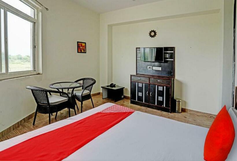 Трехместный Номер Классика, Oyo Flagship Green Vatika Resort
