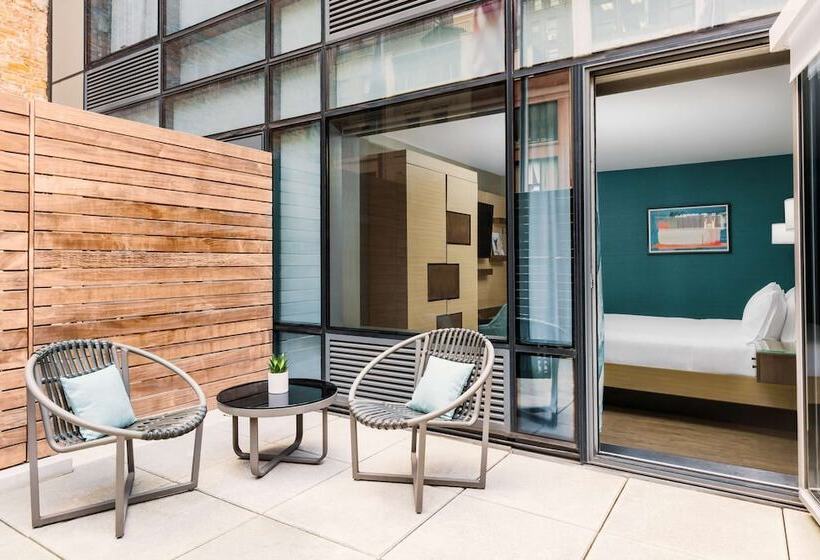 اتاق استاندارد با تخت دوبل, Hilton Garden Inn New York Times Square North