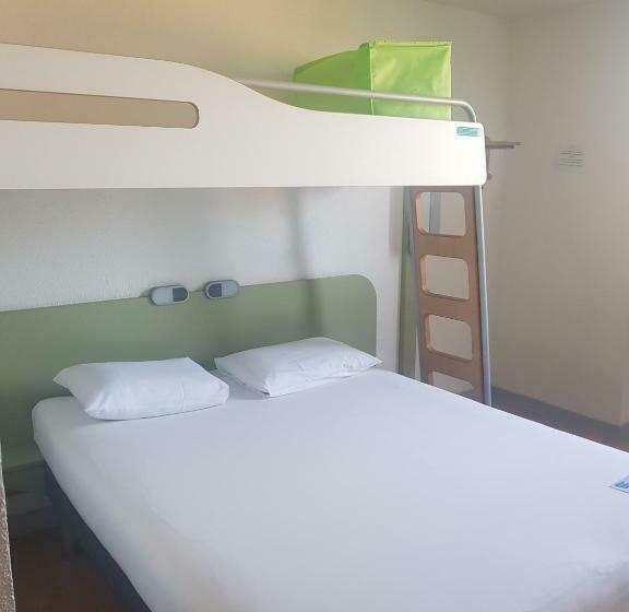 Номер Стандарт Трехместный, Ibis Budget Lorient Hennebont