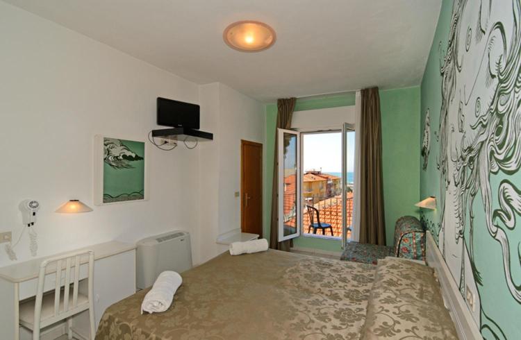 Standard Room with Balcony Side Sea View, Regina