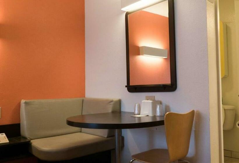 4인용 스탠다드 룸, Motel 6 Lafayette, In