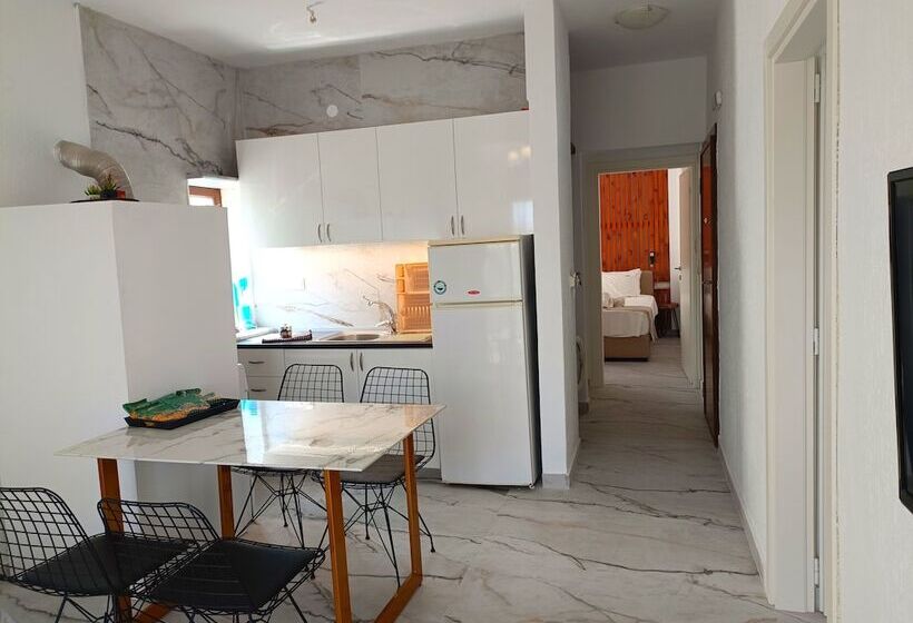 Апартаменты 2 Спальни, Salonikiou Beach Deluxe Apartments