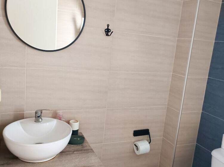 Апартаменты 2 Спальни, Salonikiou Beach Deluxe Apartments
