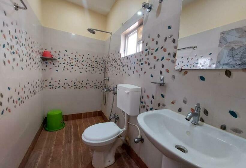 Трехместный Superior Вид на Море, Sweet Dream Beach Resort !! 50 Mts From Beach ! Peaceful Room With Garden View Free Parking !!
