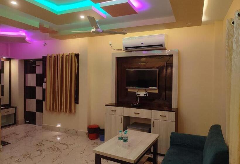 Трехместный Номер Стандарт Вид на Сад, Sweet Dream Beach Resort !! 50 Mts From Beach ! Peaceful Room With Garden View Free Parking !!