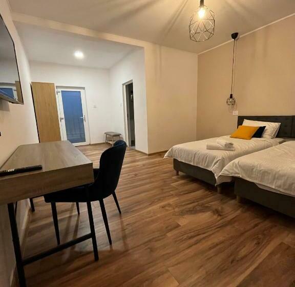 اتاق استاندارد, Maison 25