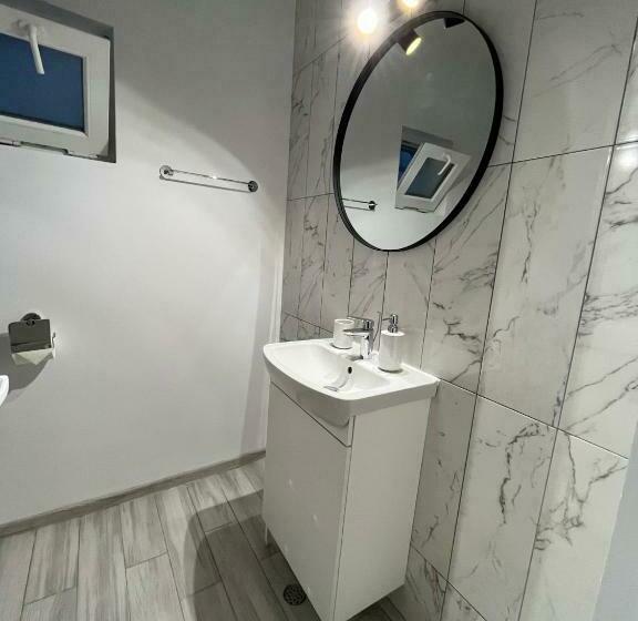 اتاق استاندارد, Maison 25