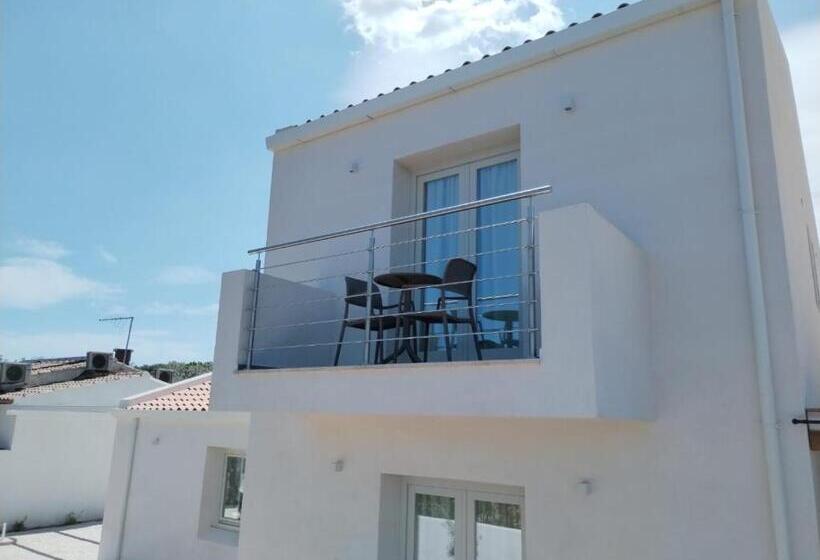 バルコニー付きスタンダードルーム, Villa Est