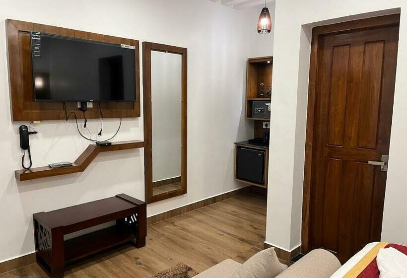 Семейный Номер, Grb Resort
