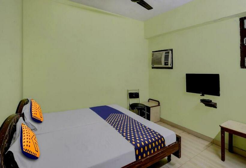 Трехместный Номер Классика, Spot On 81542 Hotel Aryavart