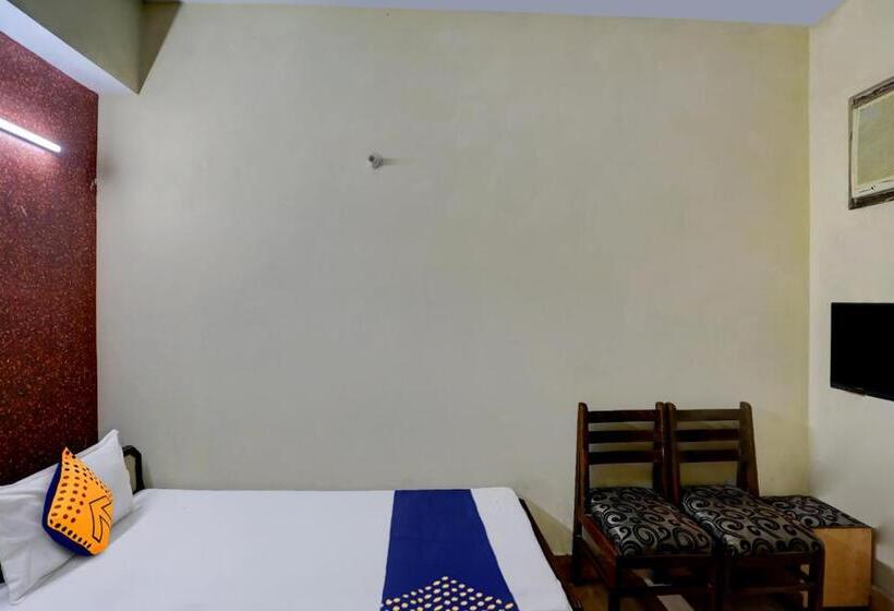Трехместный Номер Классика, Spot On 81542 Hotel Aryavart