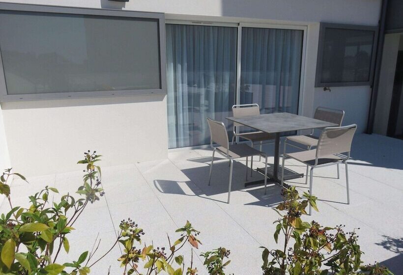 Люкс с Террасой, Appart Hôtel Mer & Golf City Bordeaux Bassins à Flot
