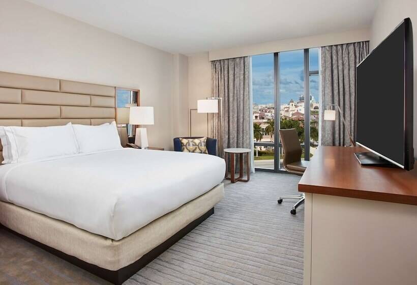 Номер Deluxe Адаптированный для Инвалидов, Hilton West Palm Beach