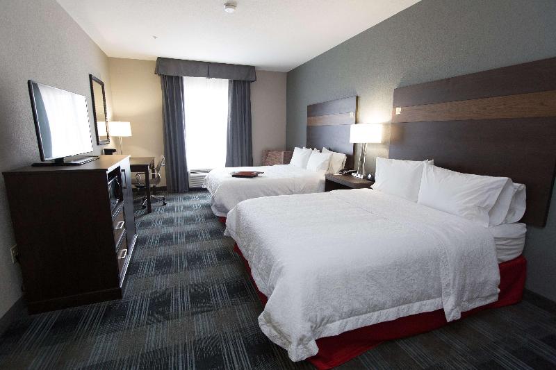 带大床的标准工作室, Homewood Suites Houston Downtown