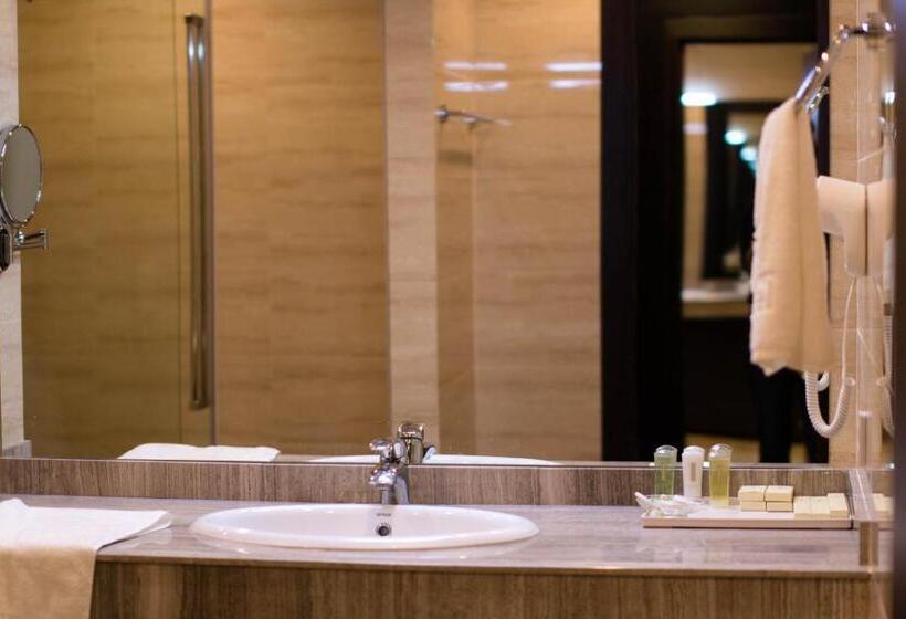 اتاق لوکس, Solutel