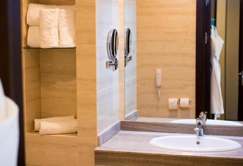 اتاق لوکس, Solutel