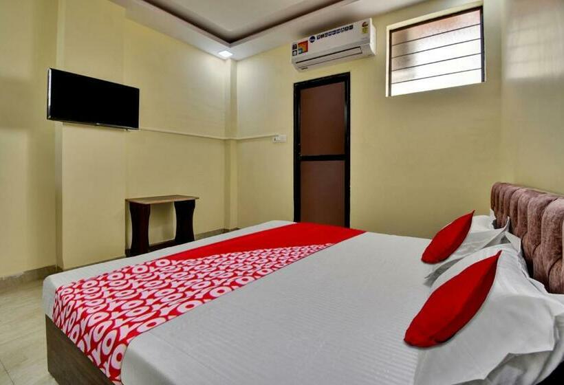 اتاق کلاسیک سه تخته, Oyo Flagship Hotel Prateek