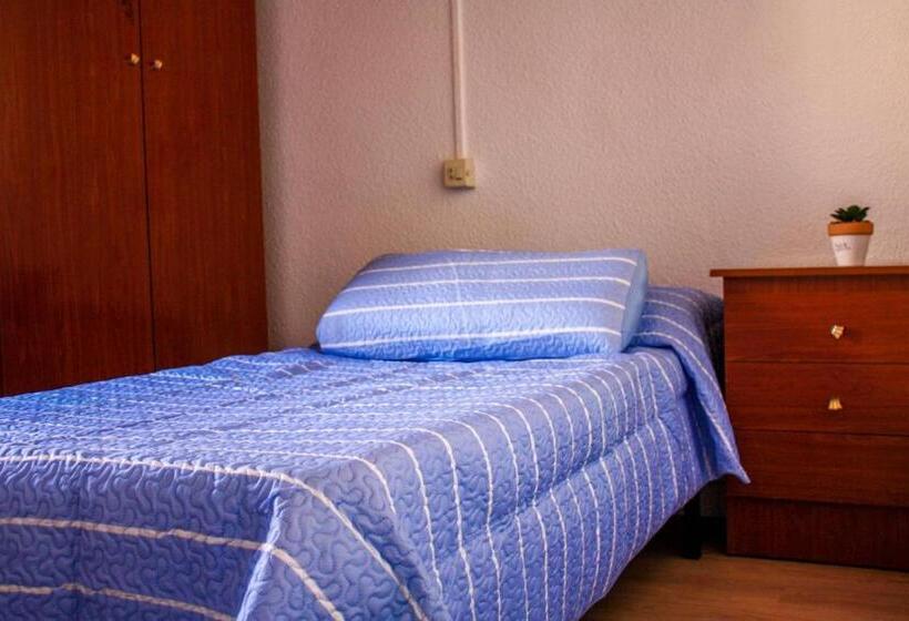 اتاق استاندارد یک نفره, Residencia 14