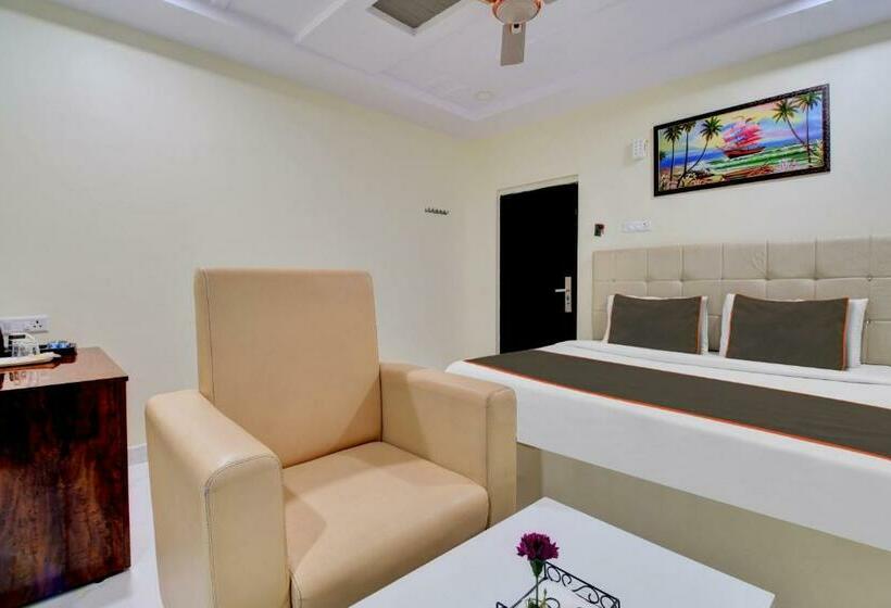 Трехместный Номер Классика, Collection O Hotel Mango Tree