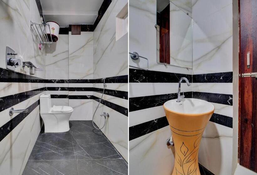 Трехместный Номер Классика, Collection O Hotel Mango Tree