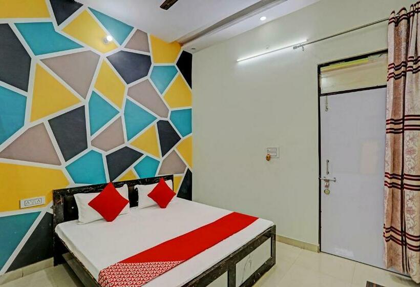 Трехместный Номер Классика, Oyo Flagship Hotel Victory